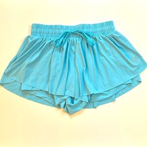 Amazon Luogonzi 2 in 1 Flowy Running Shorts for women.